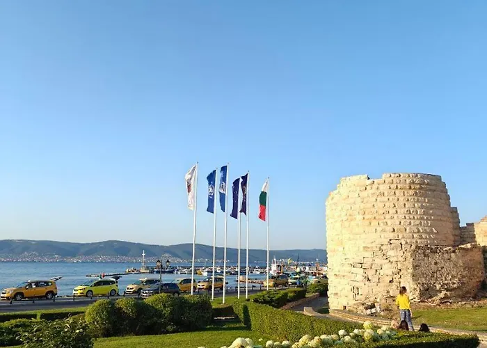 Magnolia 7 New For Your Vacation In Sunny ساني بيتش